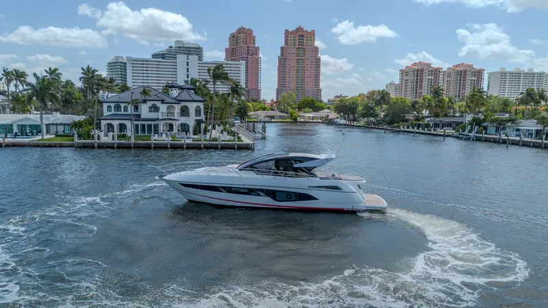 Slide: The Image of Sunseeker Predator 60 EVO 2021 - 6254393
