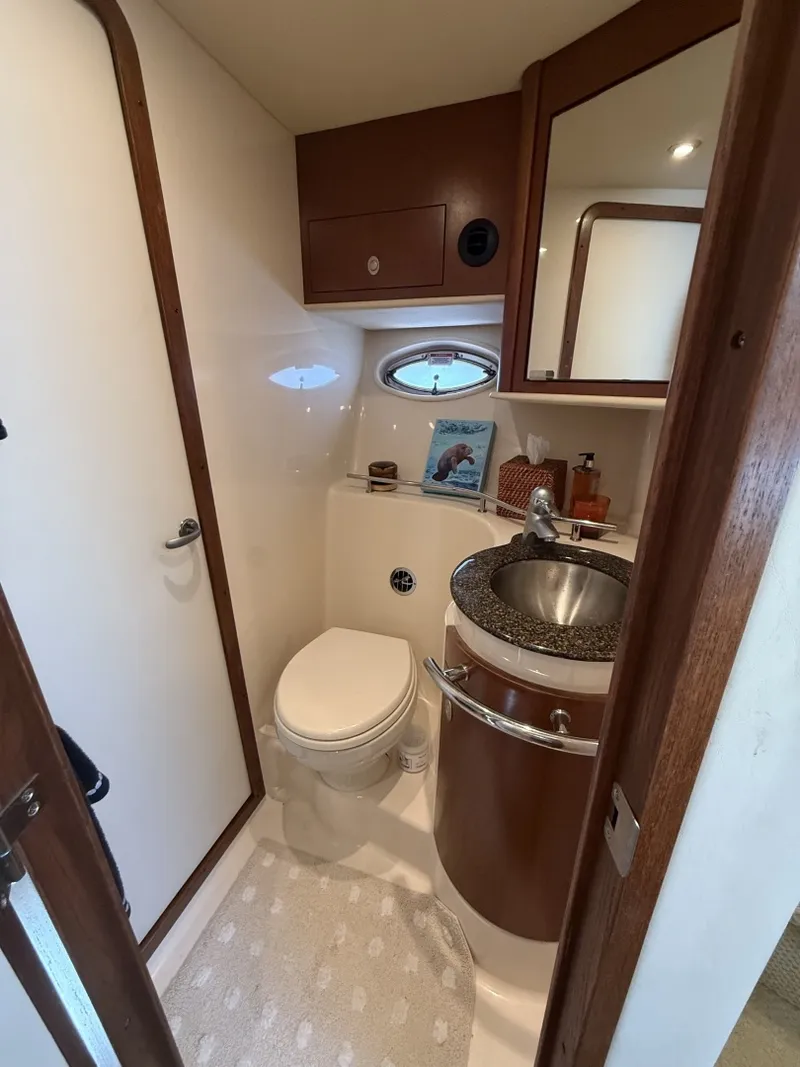 Slide: The Image of Sea Ray Sundancer 40 2007 - 7091123