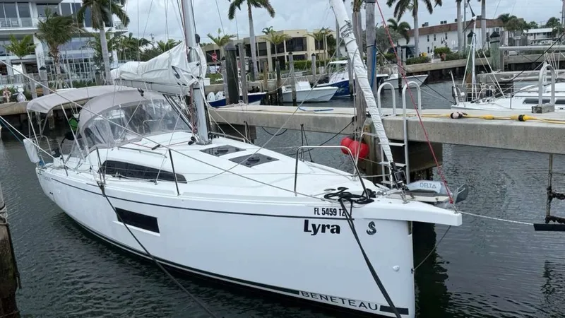 The Image of Beneteau Oceanis 30.1 2024 - undefined