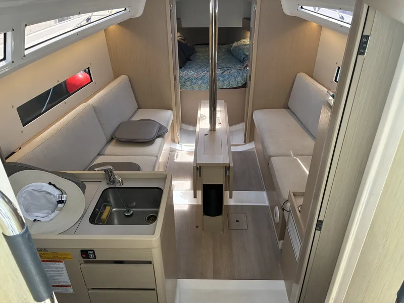 Slide: The Image of Beneteau Oceanis 30.1 2024 - 6256582