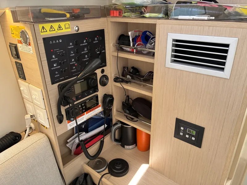 Slide: The Image of Beneteau Oceanis 30.1 2024 - 6256592