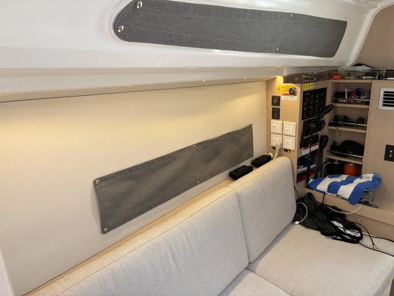 Slide: The Image of Beneteau Oceanis 30.1 2024 - 6256595