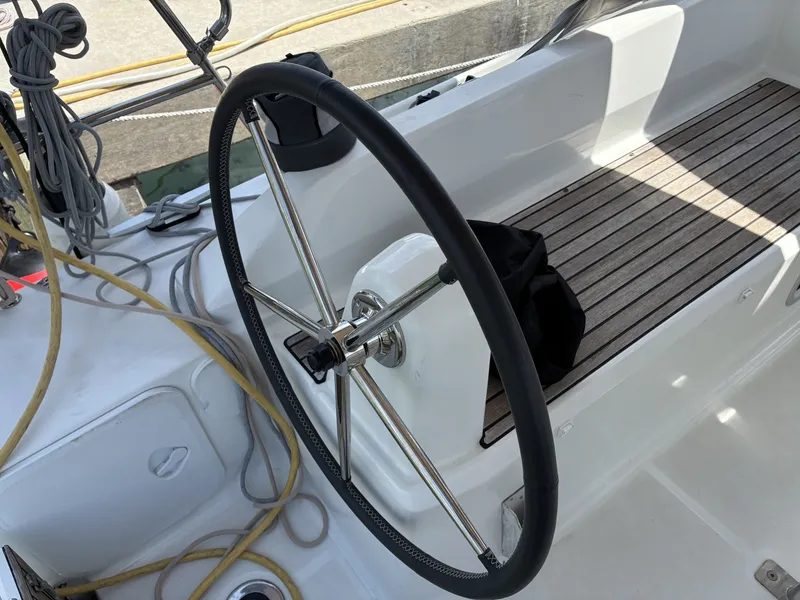 Slide: The Image of Beneteau Oceanis 30.1 2024 - 6256574