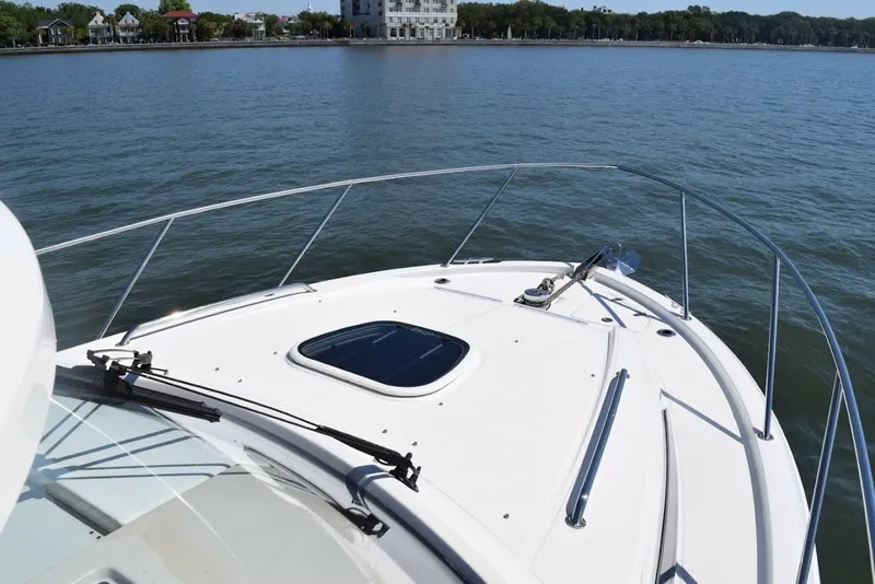 Slide: The Image of Boston Whaler 32 - SIP N SEA - Bow 2021 Boston Whaler 325 Conquest - SIP N SEA - 7655803