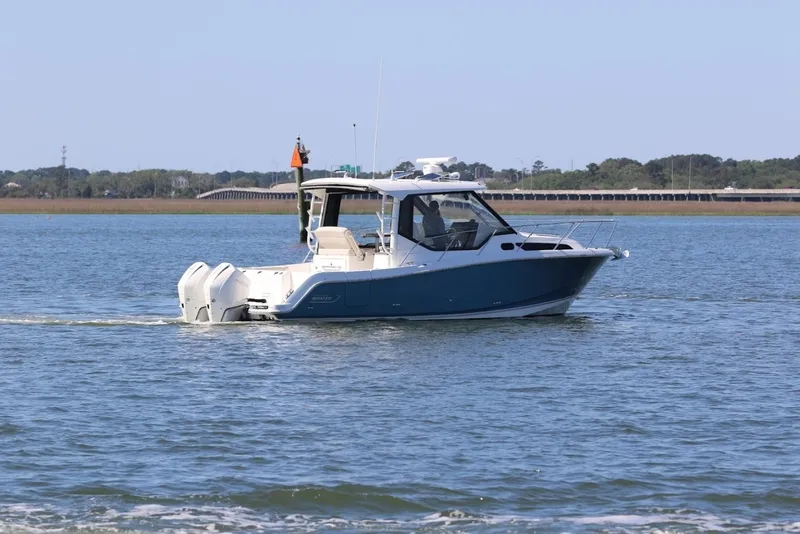 Slide: The Image of Boston Whaler 32 - SIP N SEA - Exterior Profile 2021 Boston Whaler 325 Conquest - SIP N SEA - 7655784