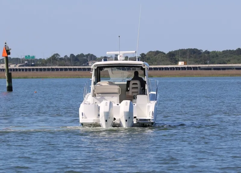Slide: The Image of Boston Whaler 32 - SIP N SEA - Exterior Profile 2021 Boston Whaler 325 Conquest - SIP N SEA - 7655785