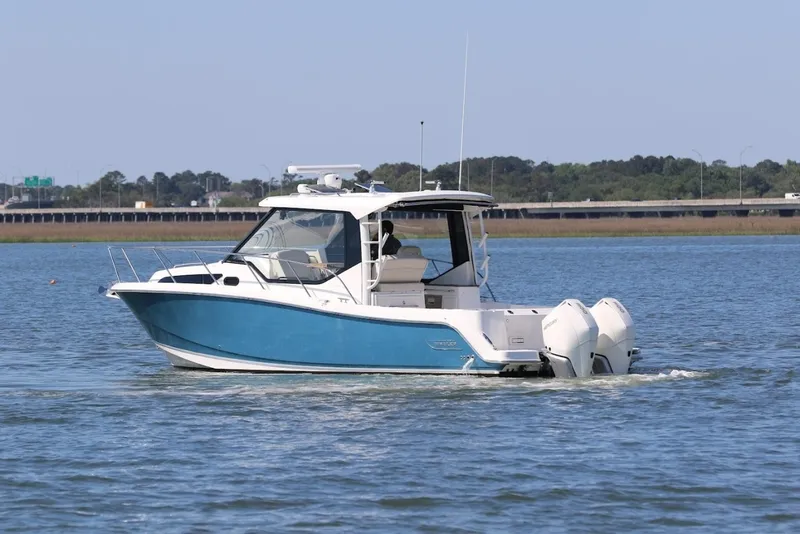 Slide: The Image of Boston Whaler 32 - SIP N SEA - Exterior Profile 2021 Boston Whaler 325 Conquest - SIP N SEA - 7655787