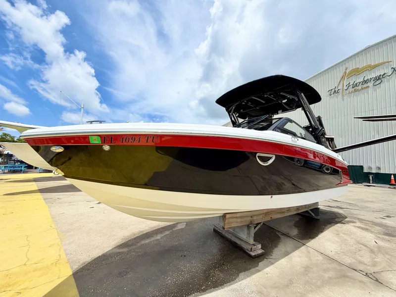 The Image of Cobalt R8 Surf 2024 - undefined