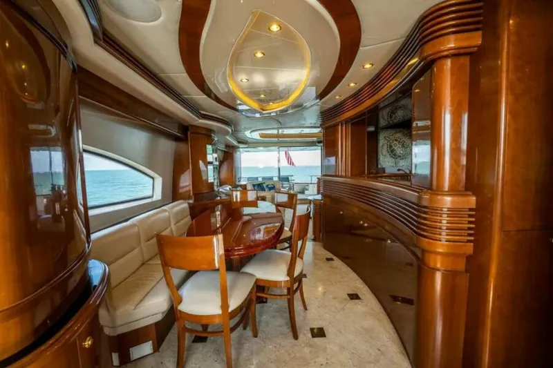 Slide: The Image of Azimut 80 Carat 2004 - 7383109