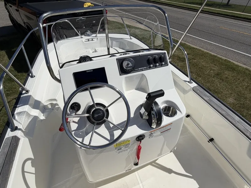 Slide: The Image of Boston Whaler 150 Montauk 2023 - 6257137