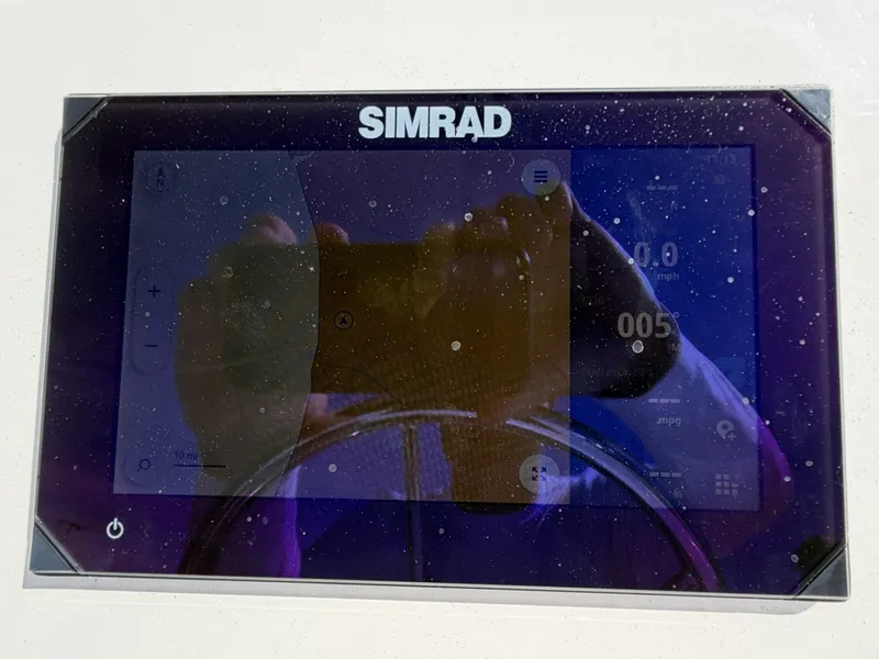 Slide: The Image of Boston Whaler 150 Montauk 2023 - 6257138