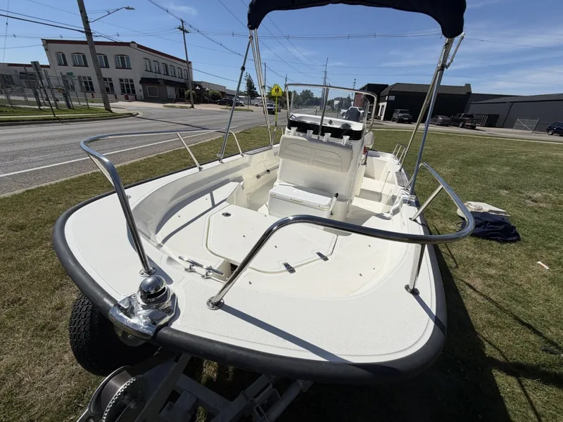 Slide: The Image of Boston Whaler 150 Montauk 2023 - 6257159