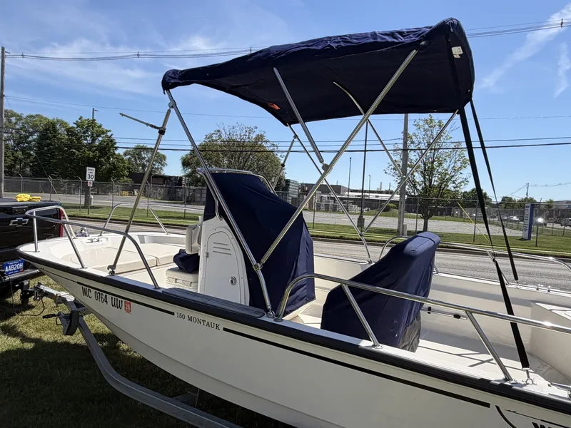 Slide: The Image of Boston Whaler 150 Montauk 2023 - 6257165