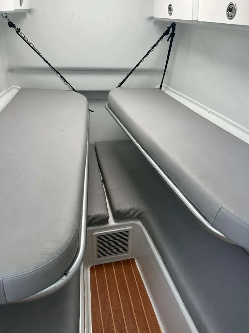 Slide: The Image of Yellowfin 42 Offshore 2014 - 6257452