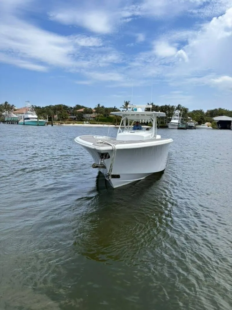Slide: The Image of Yellowfin 42 Offshore 2014 - 6257429