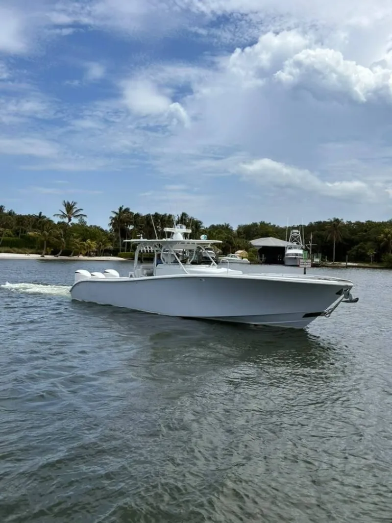 Slide: The Image of Yellowfin 42 Offshore 2014 - 6257456
