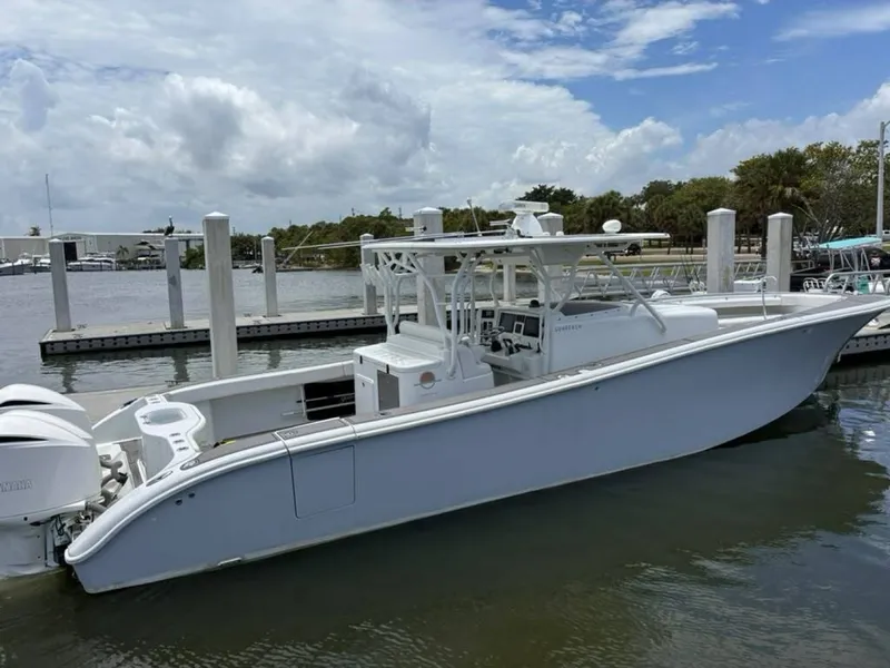 Slide: The Image of Yellowfin 42 Offshore 2014 - 6257461