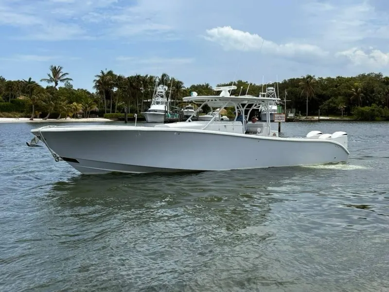 Slide: The Image of Yellowfin 42 Offshore 2014 - 6257432