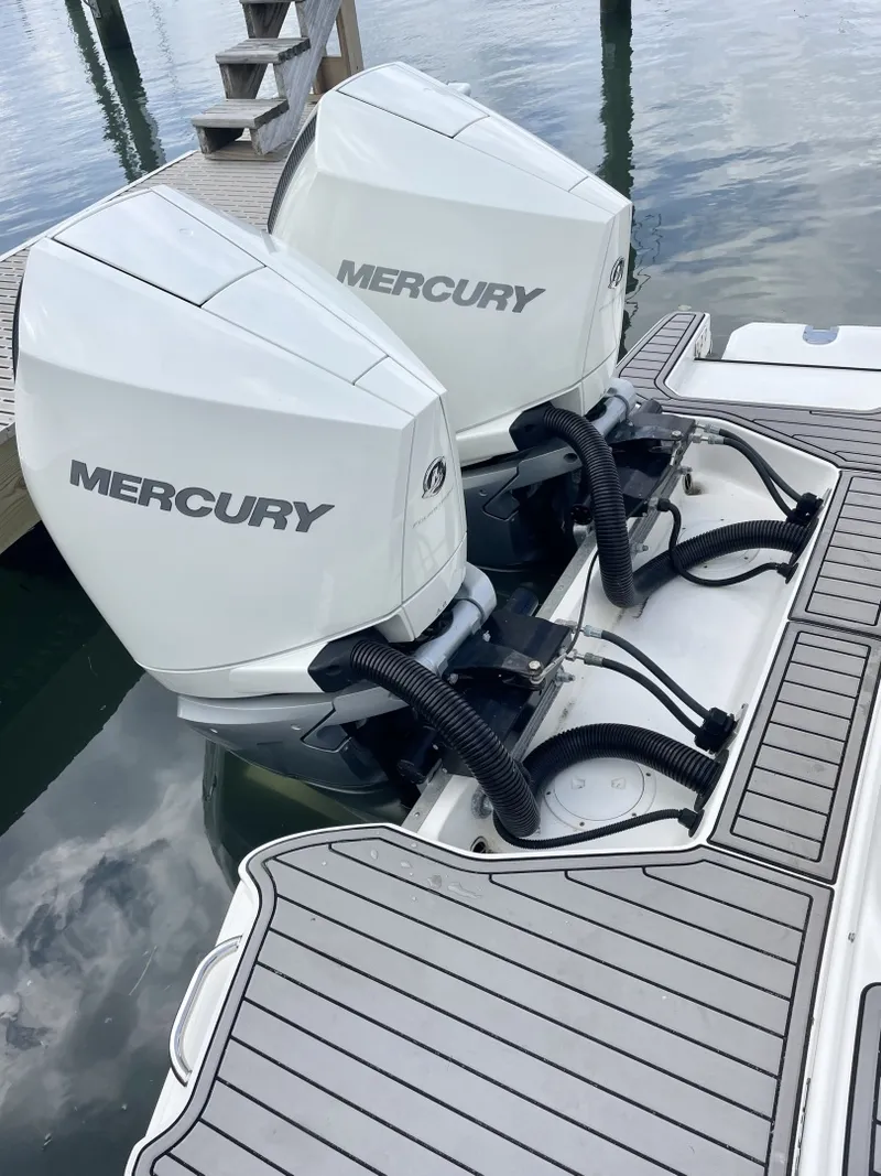 Slide: The Image of Sea Ray 290 SDX 2022 - 6257412