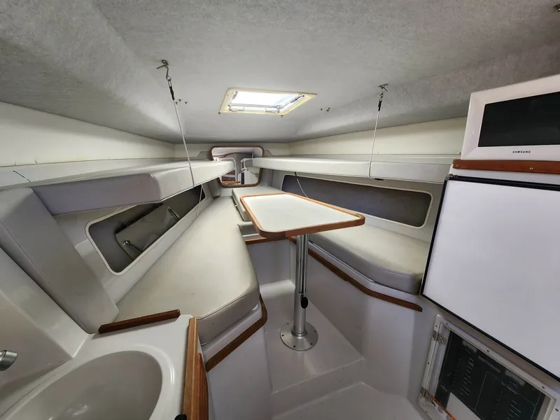 Slide: The Image of Contender 35 Side Console 2001 - 6258783