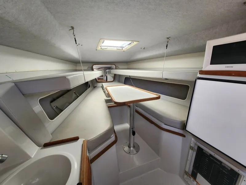 Slide: The Image of Contender 35 Side Console 2001 - 7924392