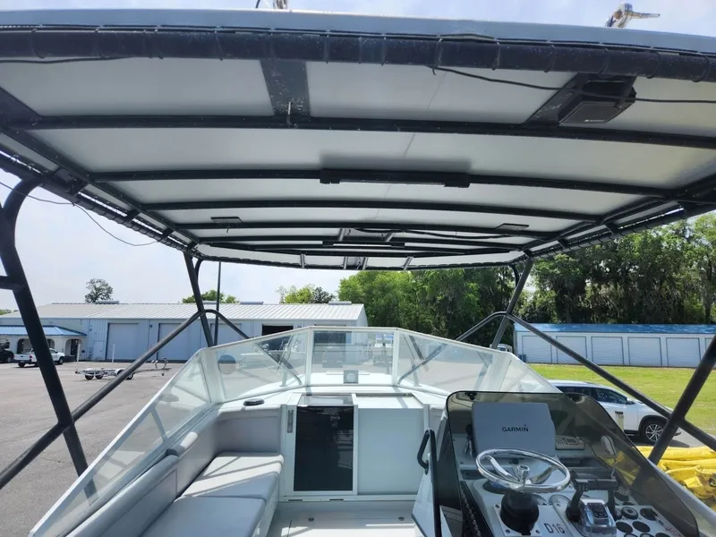 Slide: The Image of Contender 35 Side Console 2001 - 7924399