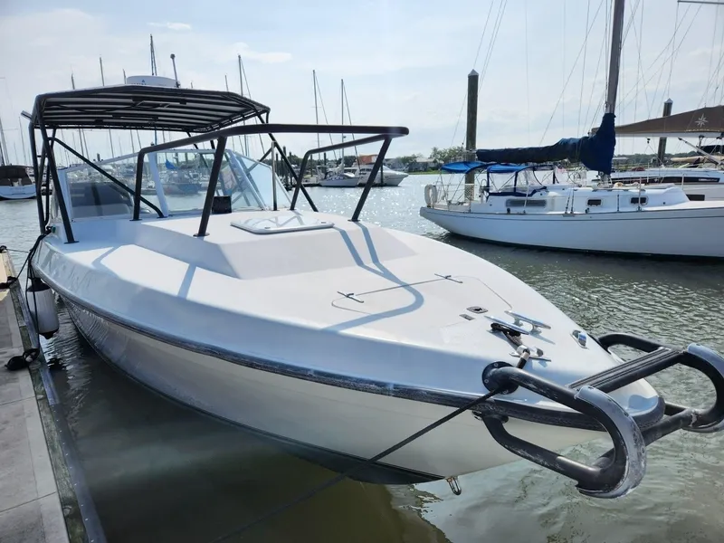 Slide: The Image of Contender 35 Side Console 2001 - 7508283