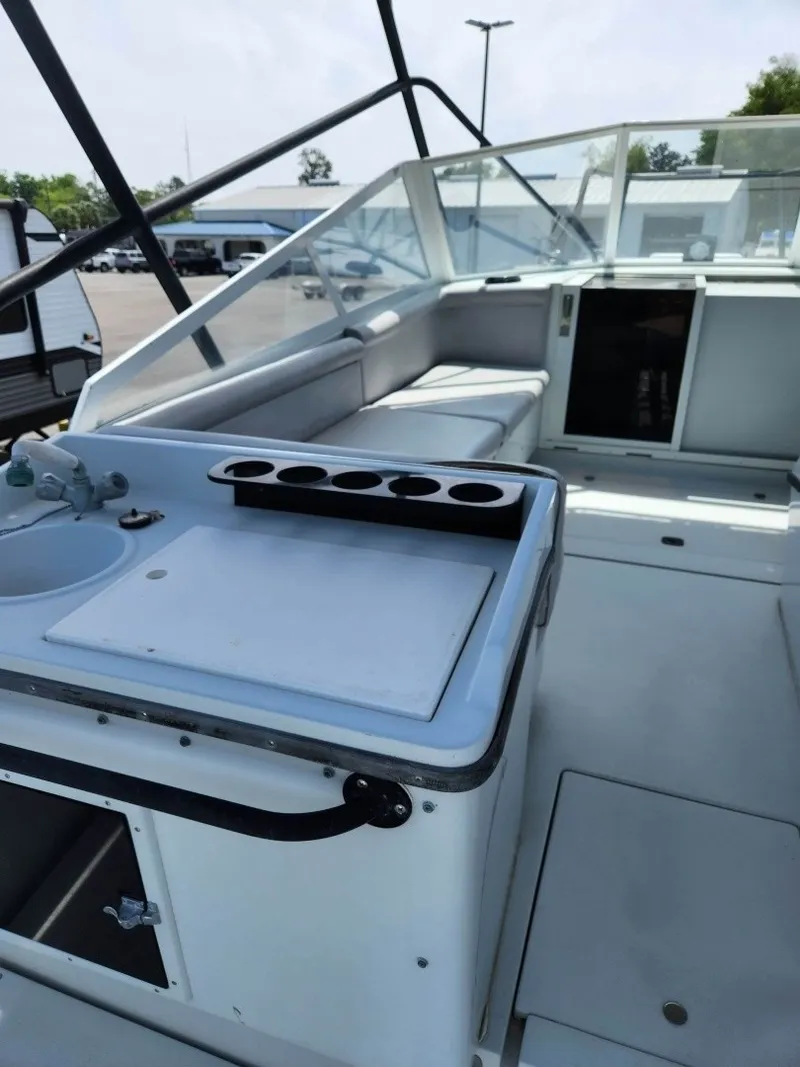 Slide: The Image of Contender 35 Side Console 2001 - 7508291