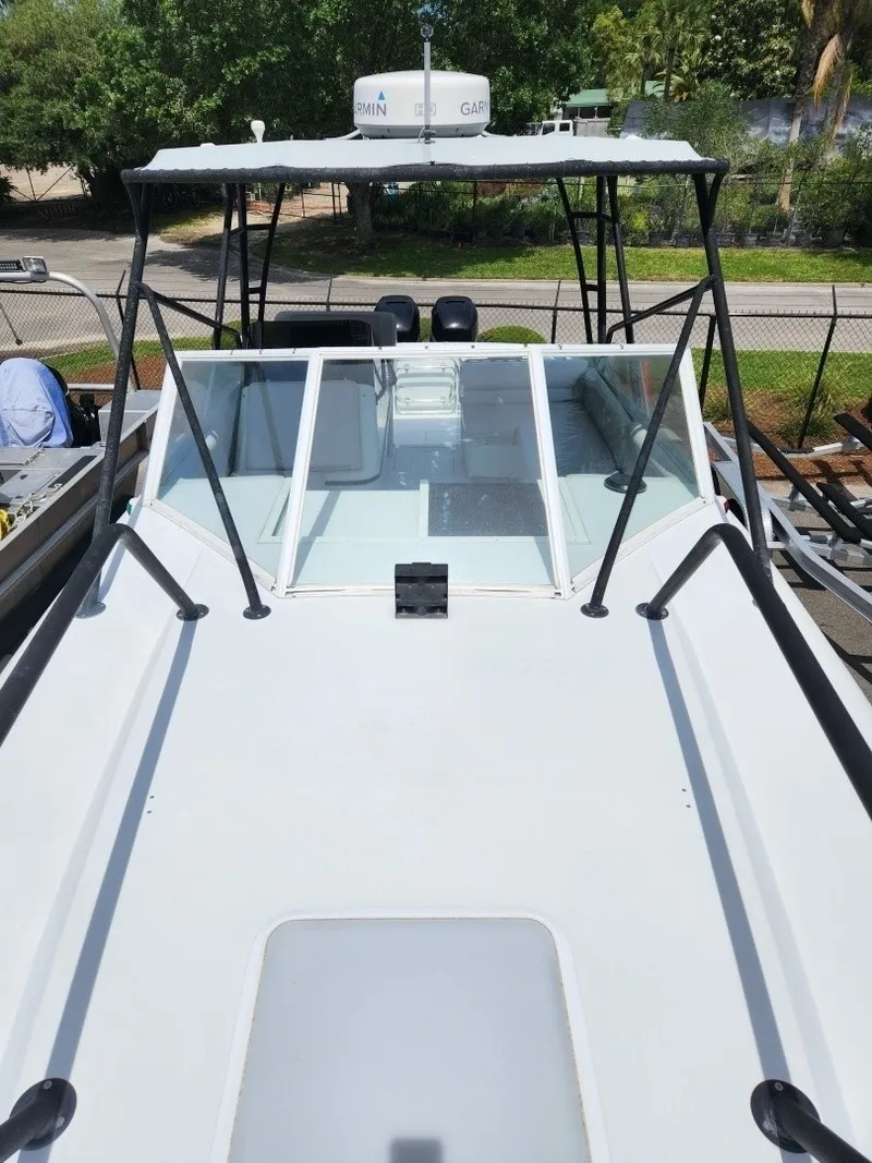 Slide: The Image of Contender 35 Side Console 2001 - 7508304