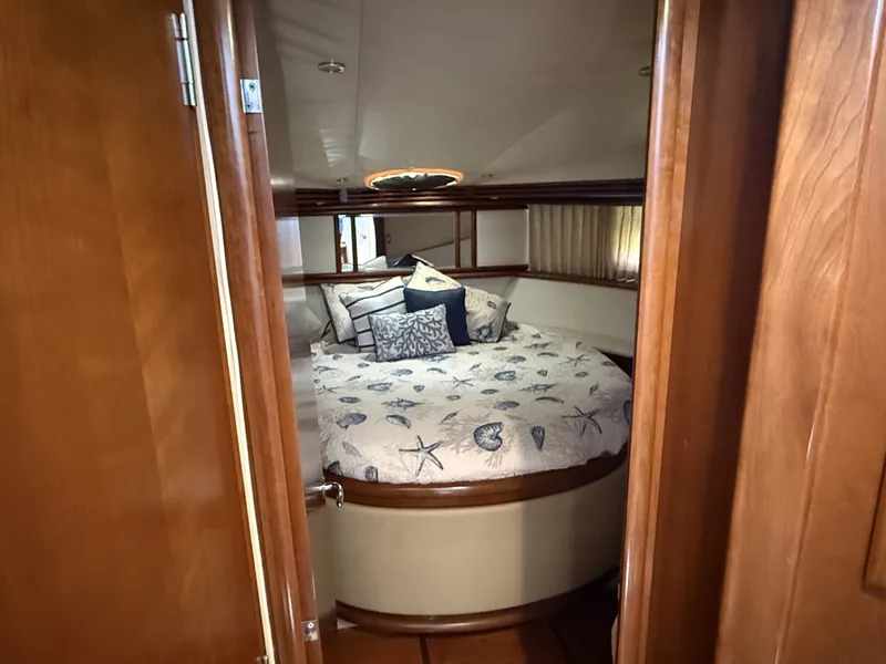 Slide: The Image of Carver Yachts 450 Voyager 1999 - 6258906