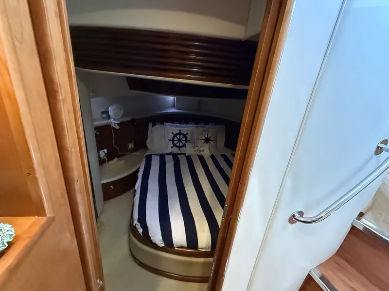 Slide: The Image of Carver Yachts 450 Voyager 1999 - 6258907