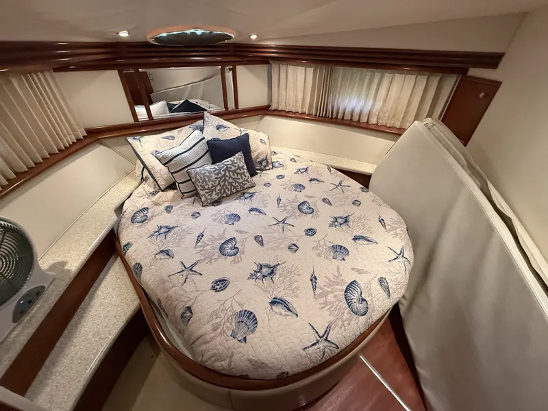 Slide: The Image of Carver Yachts 450 Voyager 1999 - 6258909