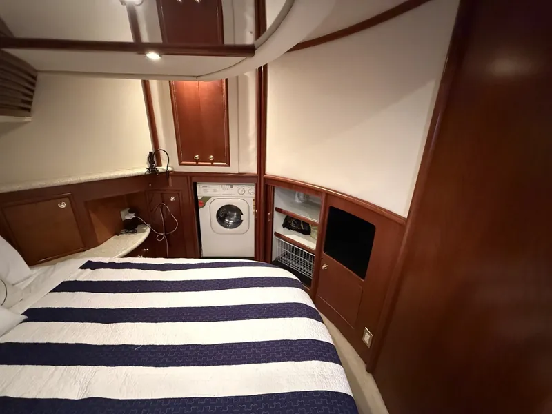 Slide: The Image of Carver Yachts 450 Voyager 1999 - 6258934