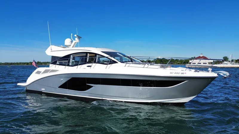The Image of Sea Ray 520 Sundancer 2019 - 0