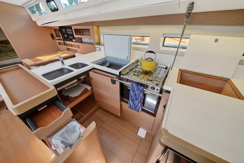 Slide: The Image of Jeanneau Sun Odyssey 490 2019 - 6258862
