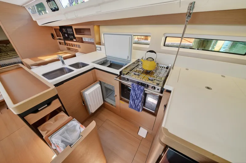 Slide: The Image of Jeanneau Sun Odyssey 490 2019 - 6258865