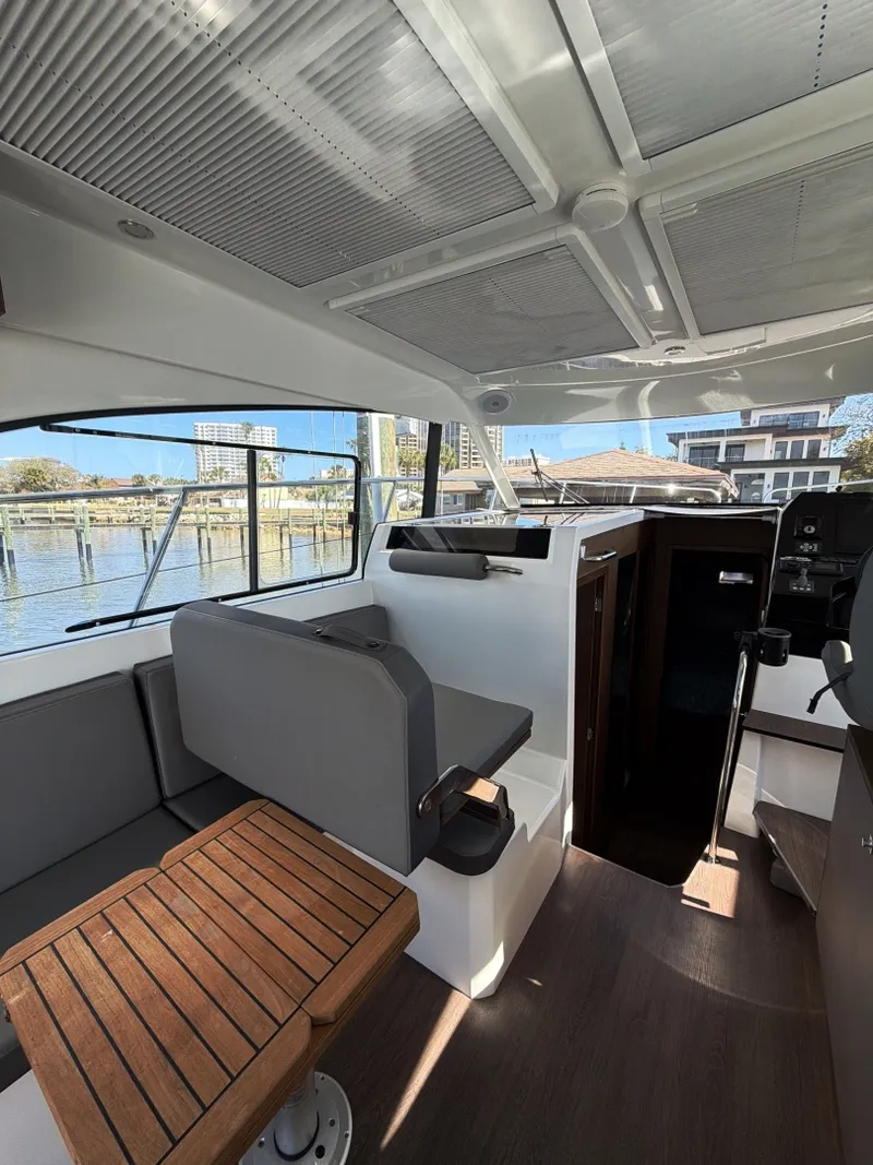 Slide: The Image of Beneteau Antares 11 2023 - 6259085