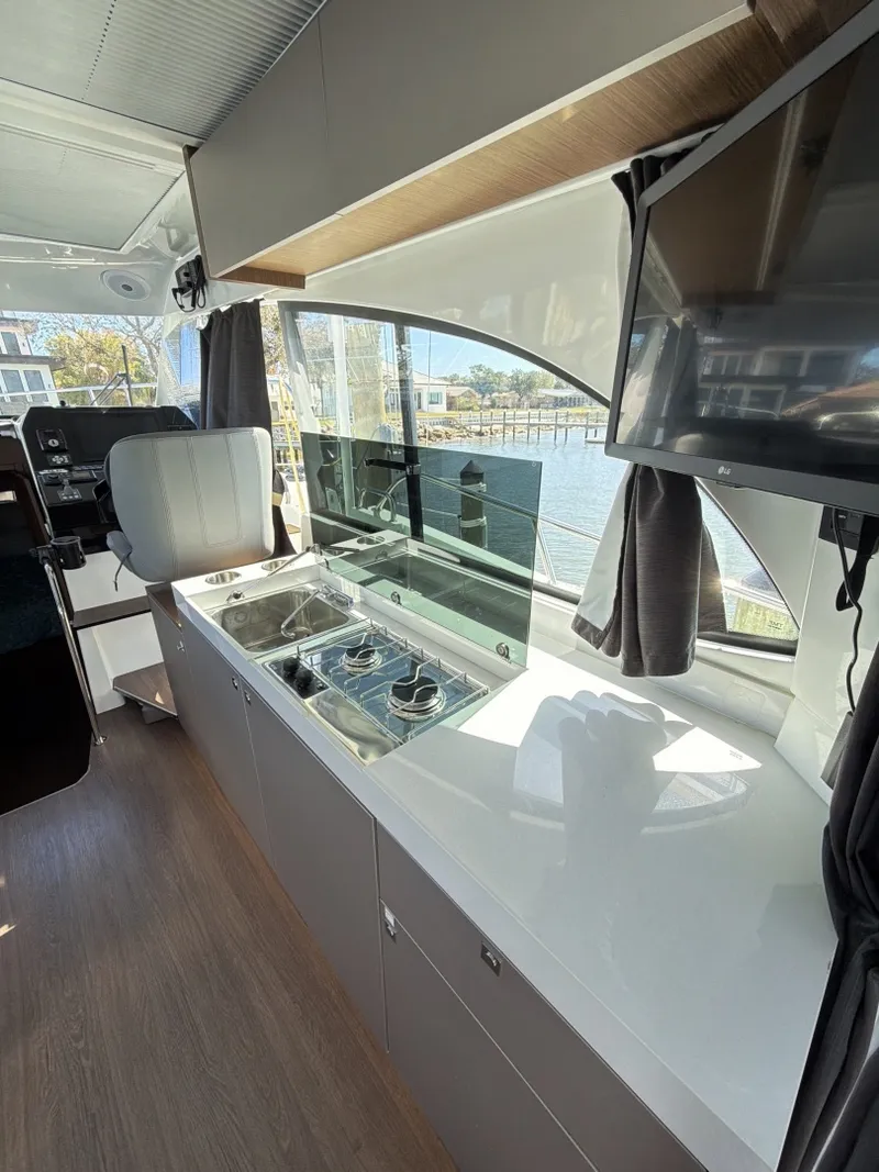 Slide: The Image of Beneteau Antares 11 2023 - 6259090