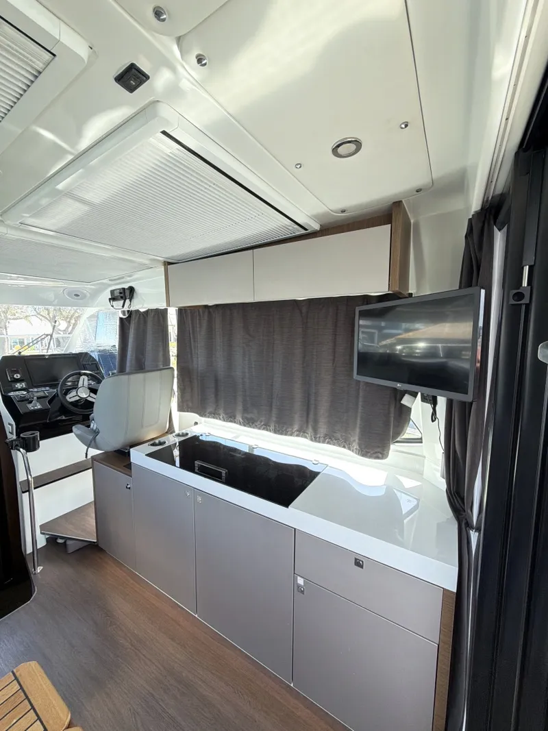 Slide: The Image of Beneteau Antares 11 2023 - 6259091