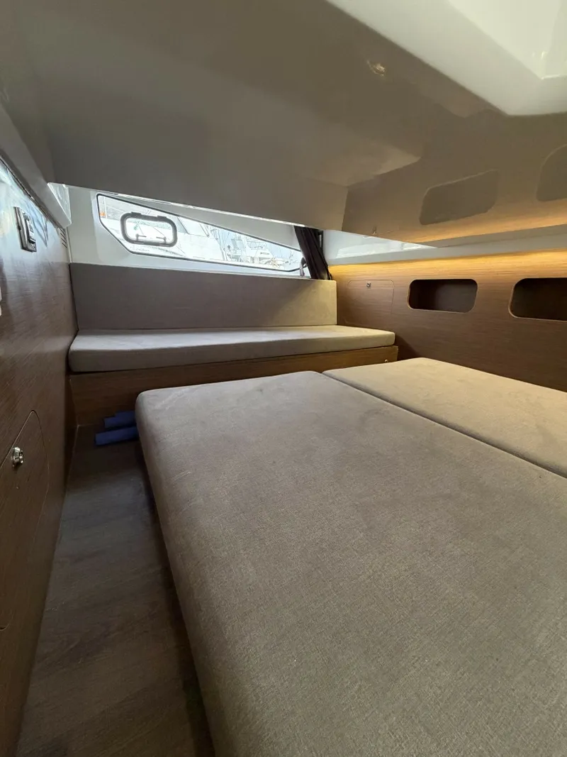 Slide: The Image of Beneteau Antares 11 2023 - 6259101