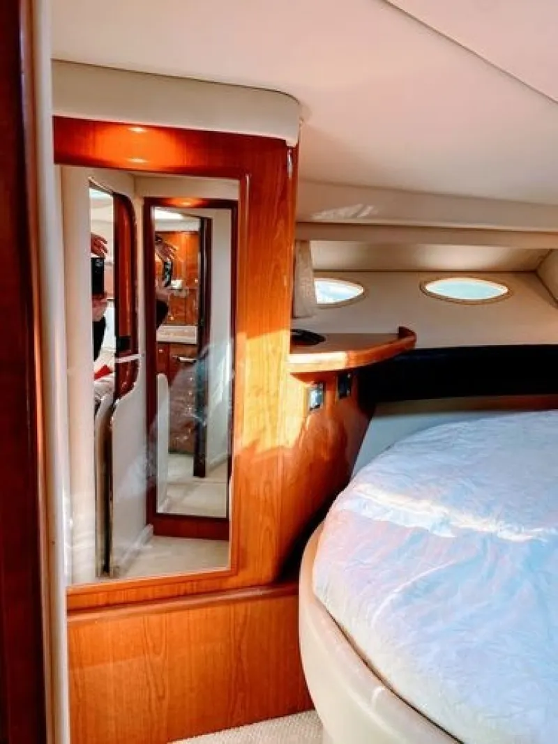 Slide: The Image of Sea Ray 370 Express 1999 - 6259249