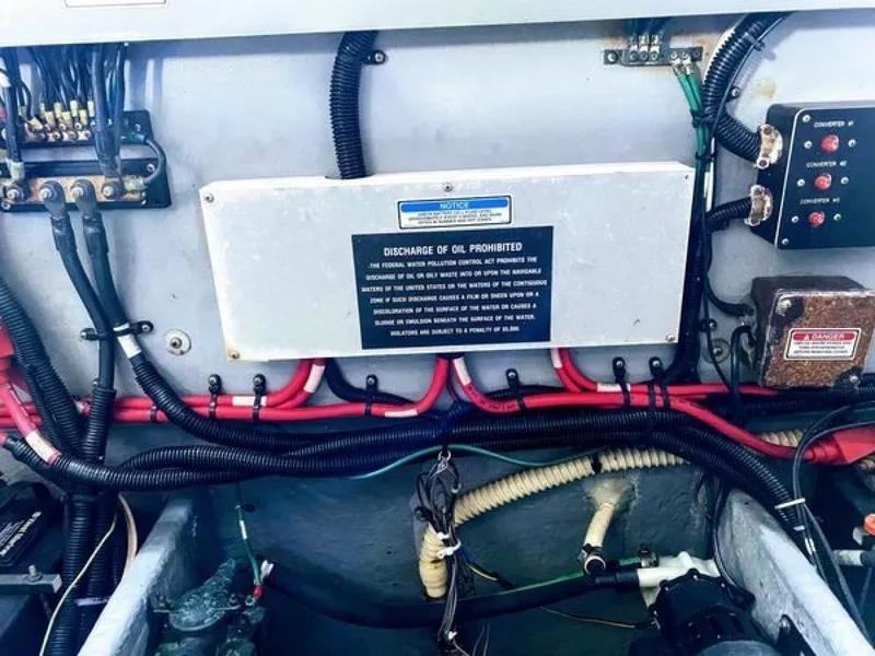 Slide: The Image of Sea Ray 370 Express 1999 - 6259267