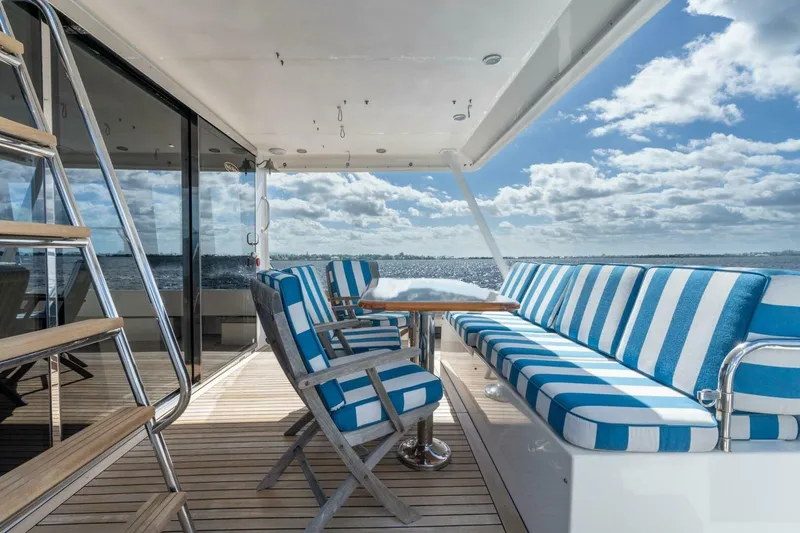 Slide: The Image of Pacific Mariner 65 Motor Yacht 2009 - 6261763