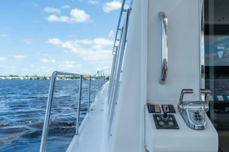 Slide: The Image of Pacific Mariner 65 Motor Yacht 2009 - 7383167