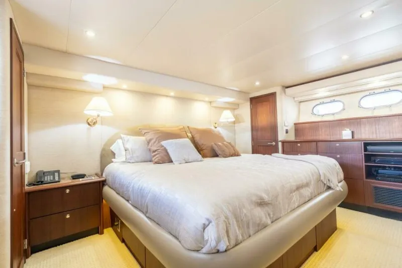 Slide: The Image of Pacific Mariner 65 Motor Yacht 2009 - 7383188