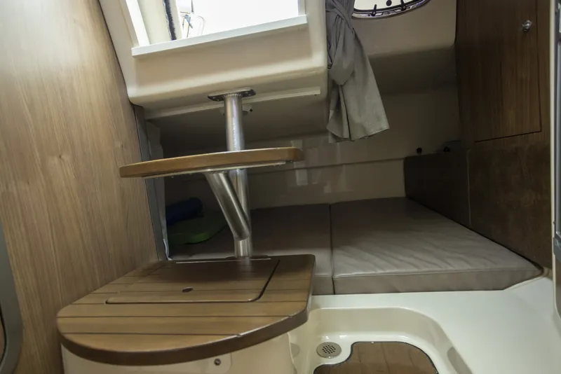 Slide: The Image of Boston Whaler 315 Conquest 2014 - 6259794