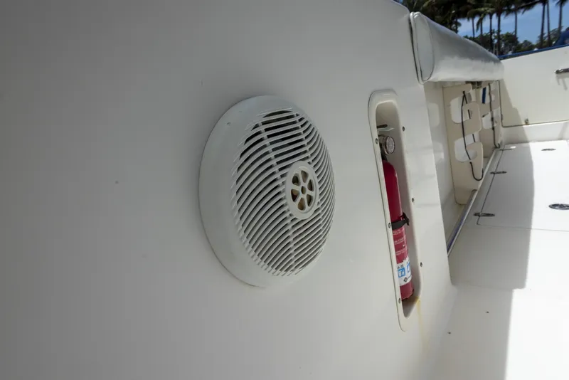 Slide: The Image of Boston Whaler 270 OUTRAGE 2007 - 6260082