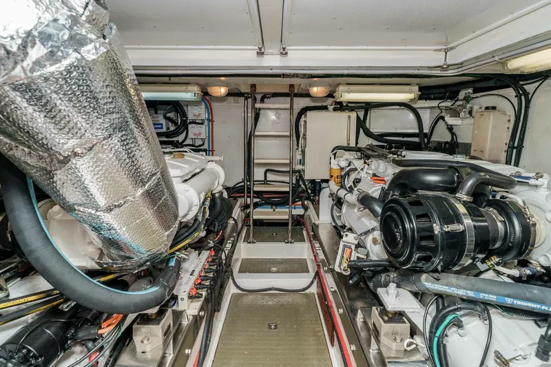 Slide: The Image of Offshore Pilothouse 2005 - 6300177