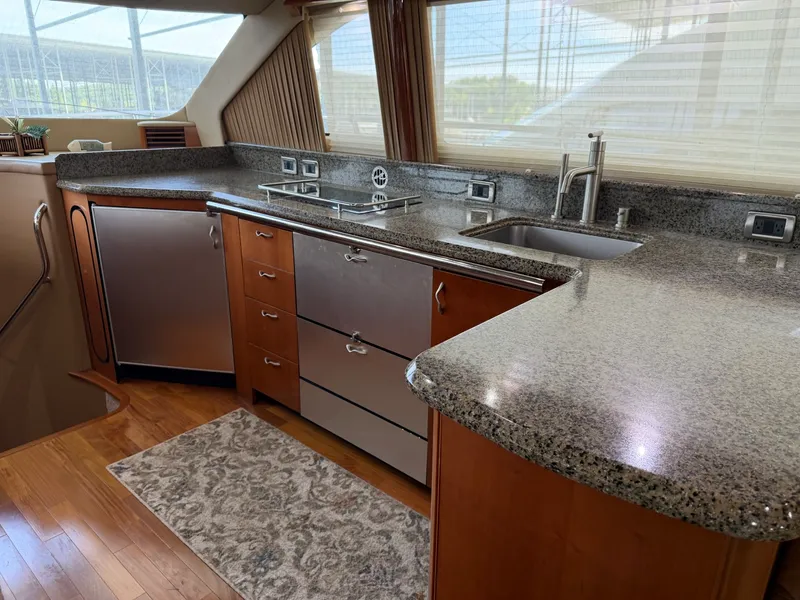 Slide: The Image of Sea Ray 550 SEDAN BRIDGE 2005 - 6260905