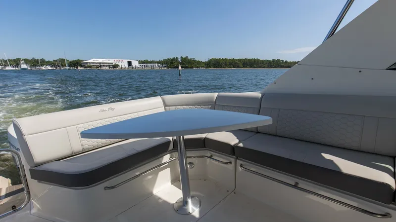 Slide: The Image of 2022 32 Sea Ray 320 Sundancer OB Raya Sunshine Lounge_Salon - 6312463